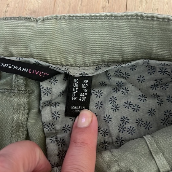 Isaac Mizrahi Live Cropped Women’s Pants size 6P - Picture 4 of 6